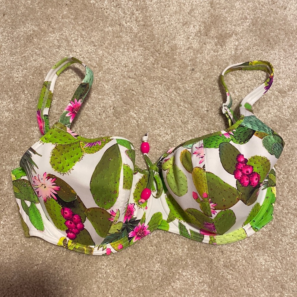 Freya US 30J or UK 30GG Cactus Floral Swim Top